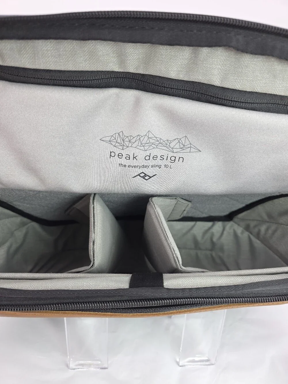 Peak Design Everyday Sling 10L V1 Ash Gray Camera Bag w/ Dividers